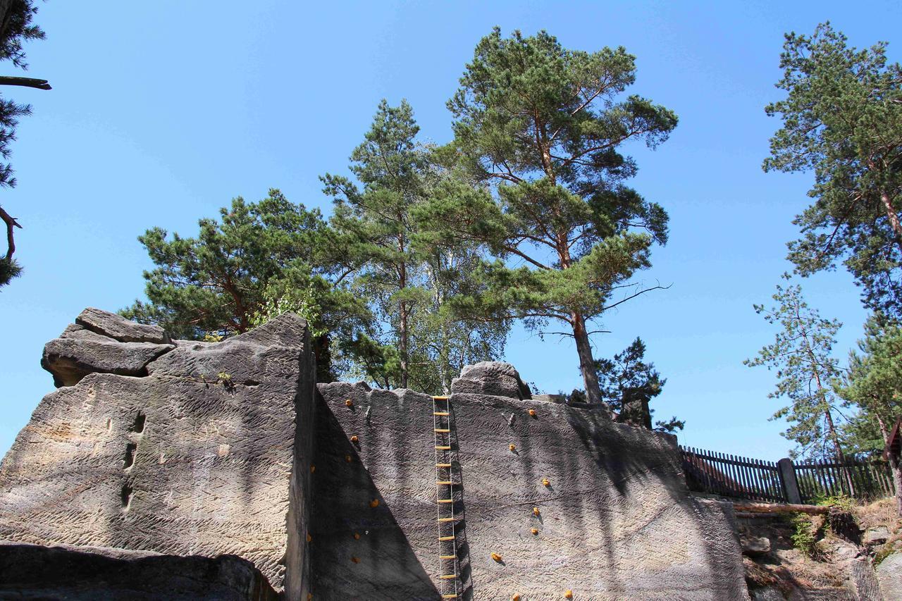 Ubytovaci Hostinec Na Skalach Budislav  外观 照片