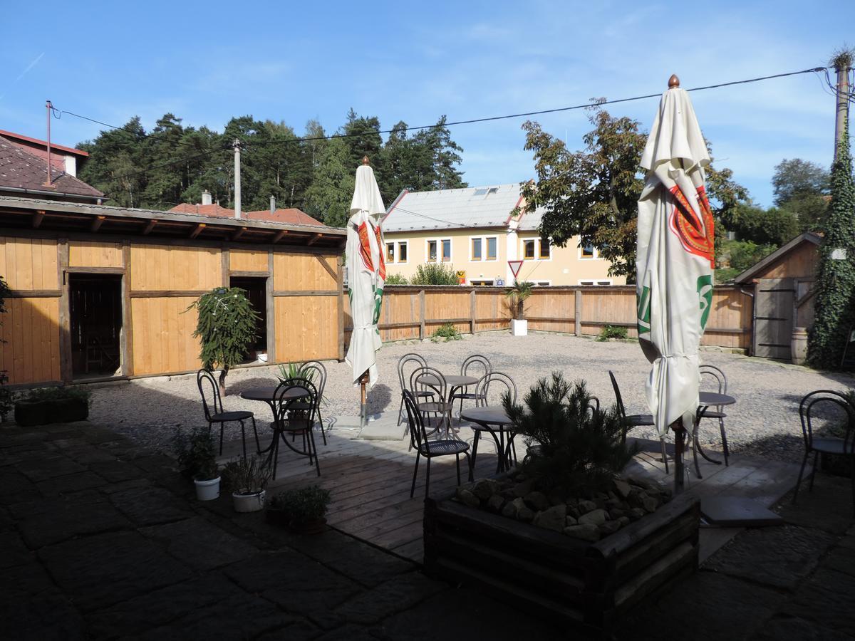 Ubytovaci Hostinec Na Skalach Budislav  外观 照片