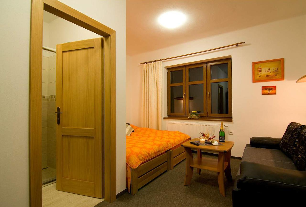 Ubytovaci Hostinec Na Skalach Budislav  外观 照片