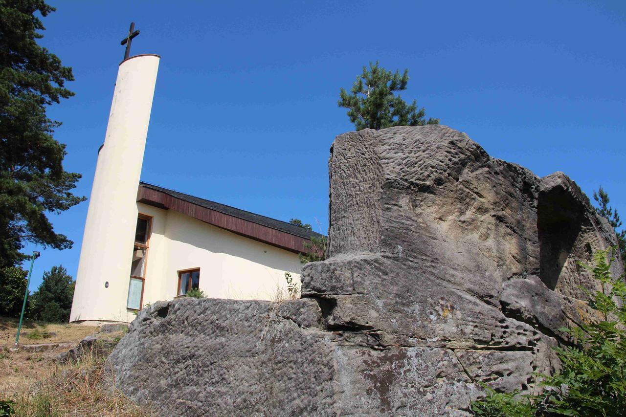 Ubytovaci Hostinec Na Skalach Budislav  外观 照片